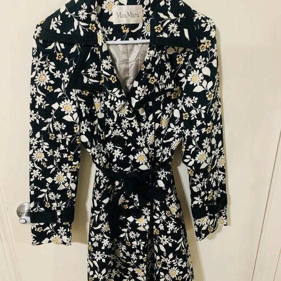 Vintage max mara trench coat